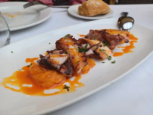 La Gabarra Cocina Vasca | Restaurante Majadahonda photo 3